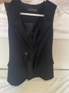Zara Woman Black Sleeveless Blazer Vest